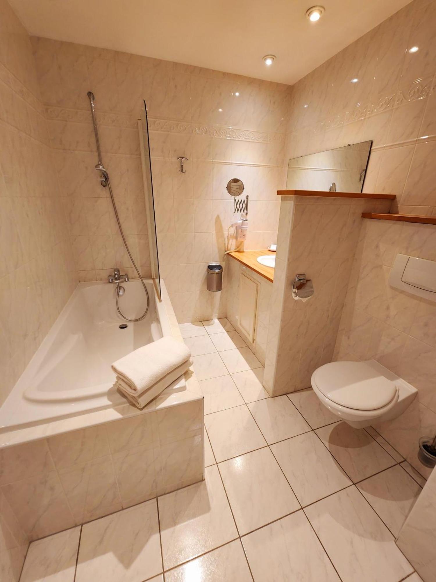Hotel De L'Europe Basel Mulhouse Airport Saint-Louis  Bagian luar foto